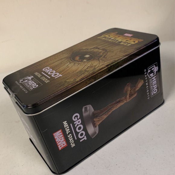 MARVEL HEAVYWEIGHTS 1:18 SCALE GROOT METAL STATUE - Picture 9 of 10